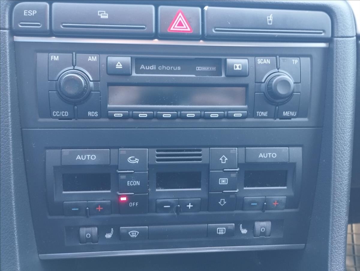 Audi A4 Sedan / Limuzína 1,8 l 120 kw