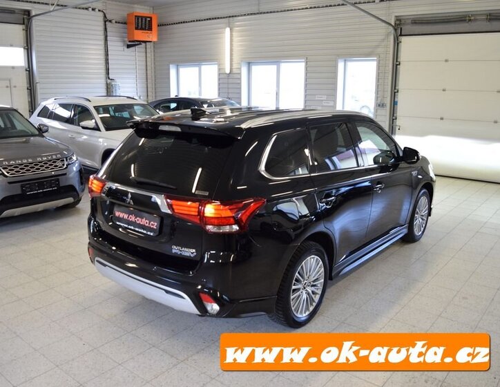 Mitsubishi Outlander SUV 0,0 0