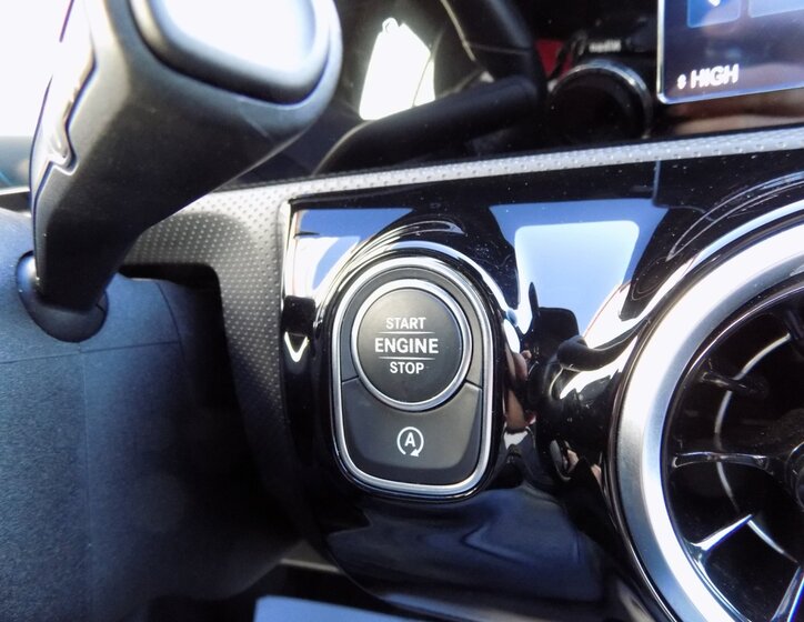 Mercedes-Benz CLA 32