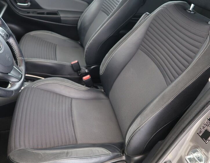 Toyota Yaris Hatchback 1,5 l 54 kw