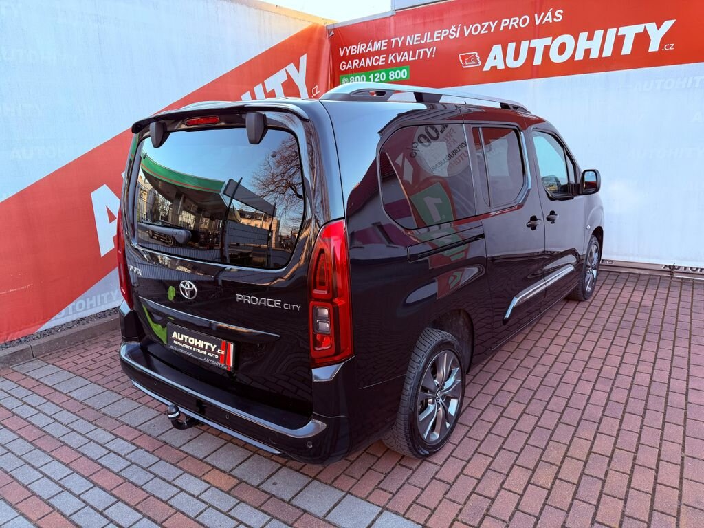 Toyota ProAce Kombi 1,5 l 96 kw