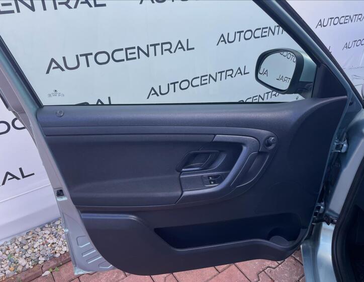 Škoda Fabia 16