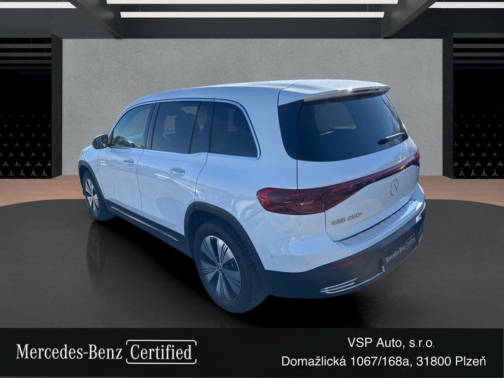 Mercedes-Benz EQB SUV / Terénní 0,0 140 kw