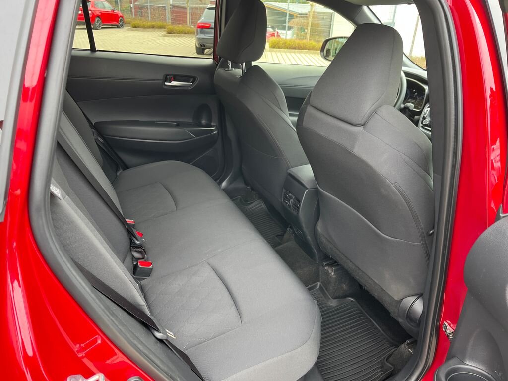 Toyota Corolla Cross SUV / Terénní 1,8 l 72 kw