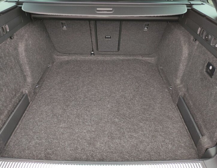 Škoda Superb Kombi 2,0 l 110 kw