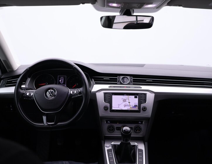 Volkswagen Passat Kombi 1,6 l 88 kw