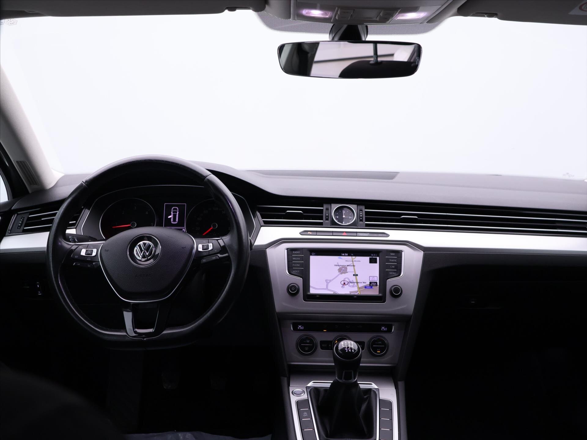 Volkswagen Passat Kombi 1,6 l 88 kw