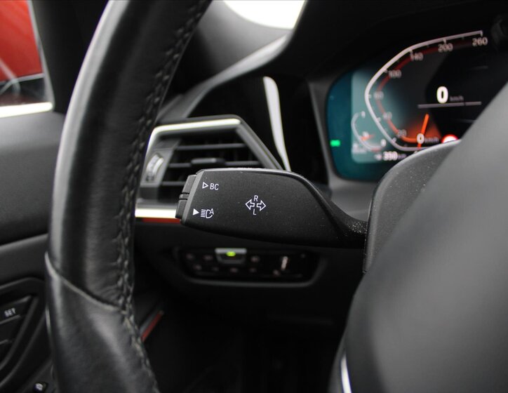 BMW Řada 3 Sedan / Limuzína 2,0 l 140 kw