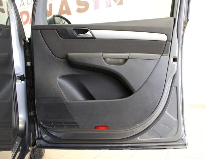 Volkswagen Sharan 11