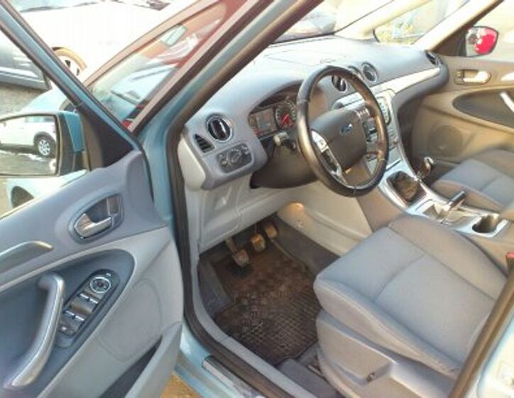 Ford S-MAX MPV 1,8 l 92 kw