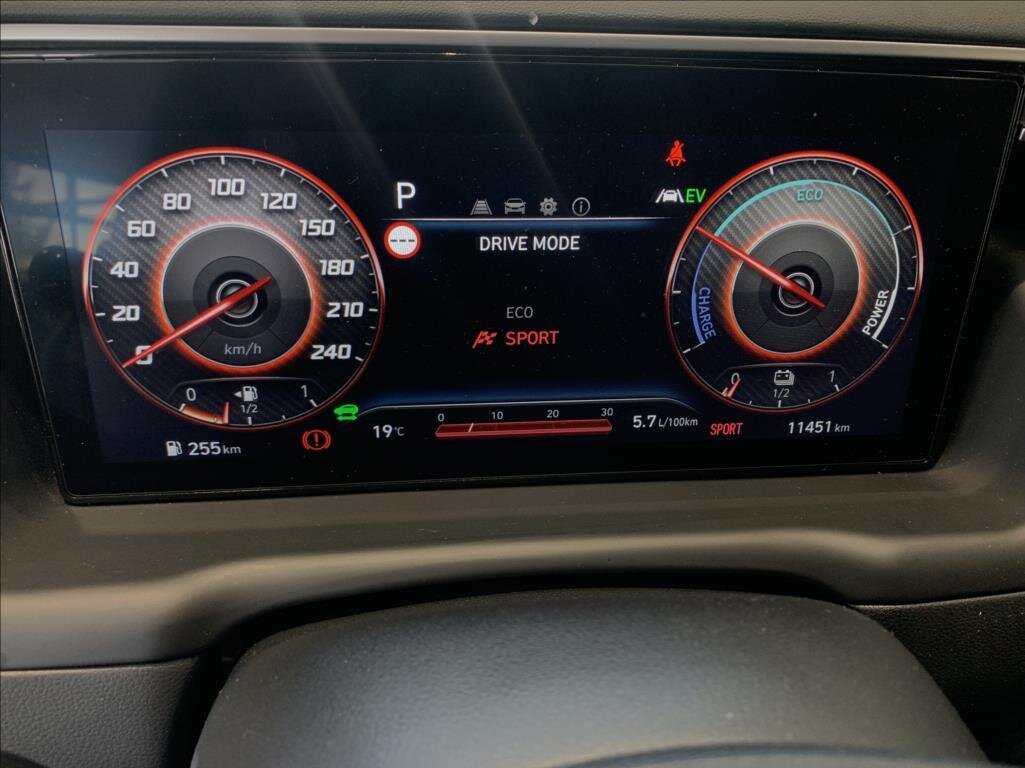 Hyundai Tucson SUV / Terénní 1,6 l 169 kw