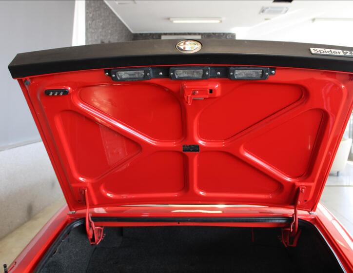 Alfa Romeo Spider 28