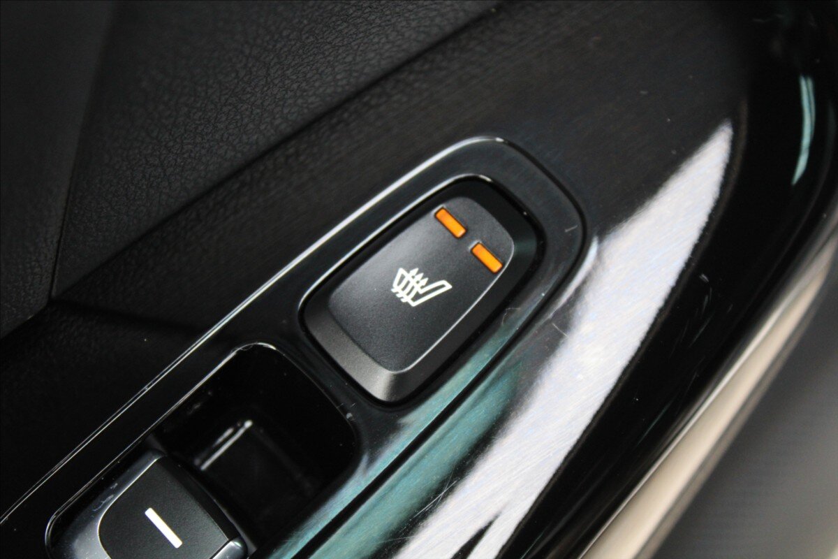 KIA Sportage SUV / Terénní 2,0 l 136 kw