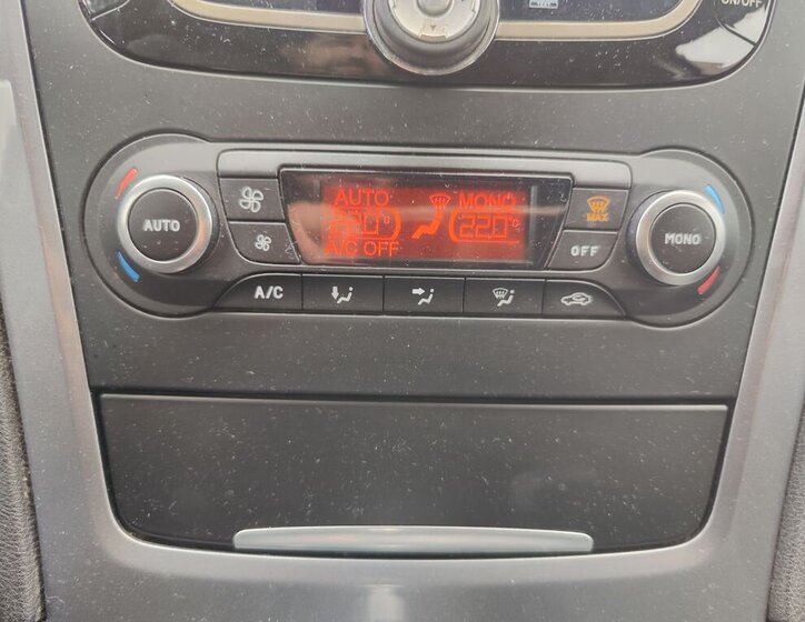 Ford Mondeo Kombi 1,6 l 118 kw