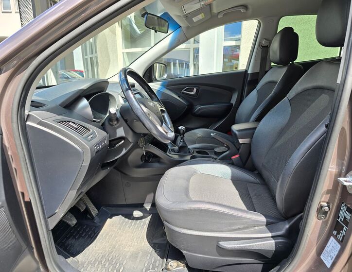 Hyundai ix35 10
