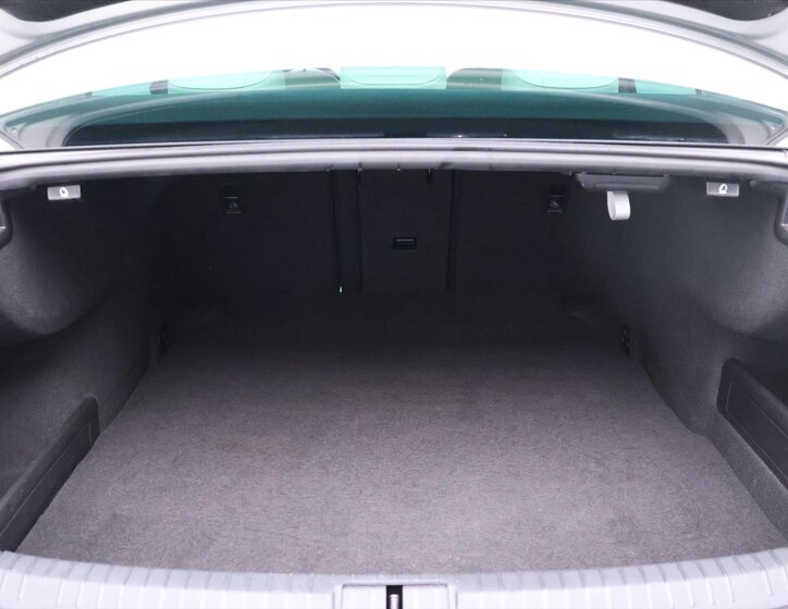 Volkswagen Passat Sedan 2,0 l 110 kw