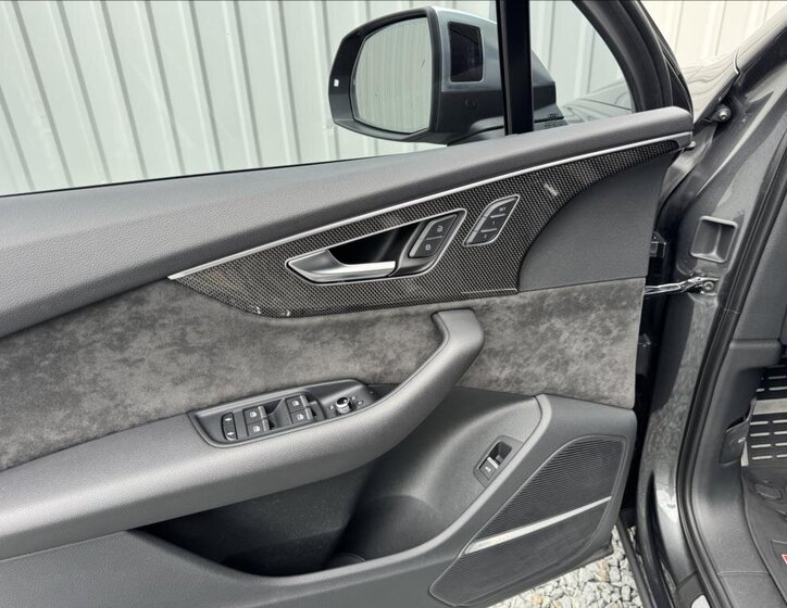 Audi SQ7 Kombi 4,0 l 320 kw