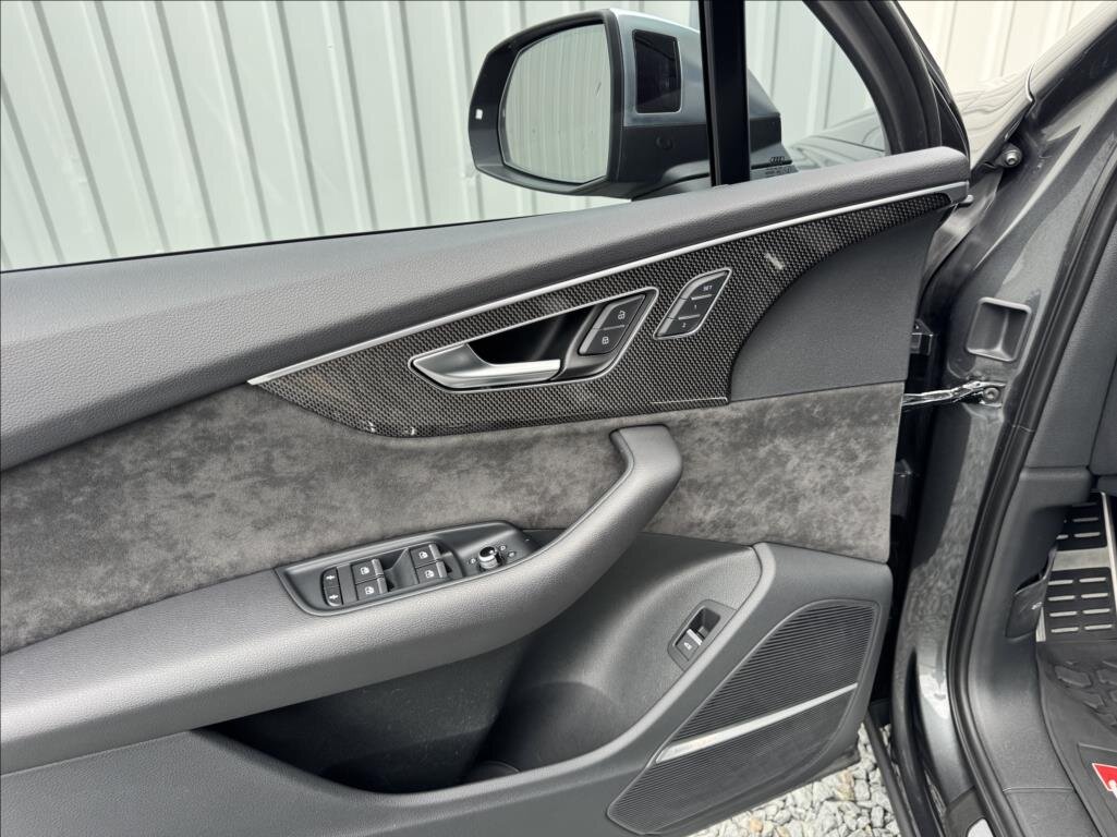 Audi SQ7 Kombi 4,0 l 320 kw