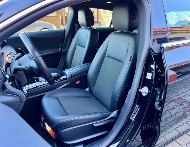 Mercedes-Benz CLA 10