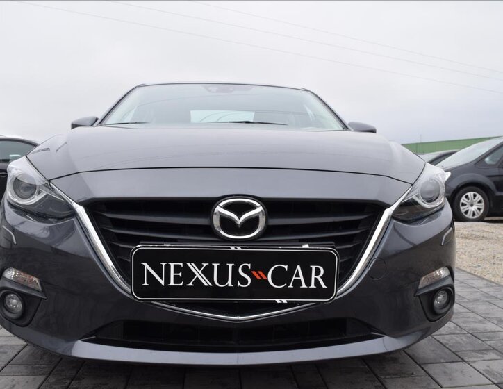 Mazda 3 Sedan 1,5 l 74 kw