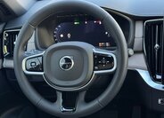Volvo XC90 SUV / Terénní 2,0 l 335 kw