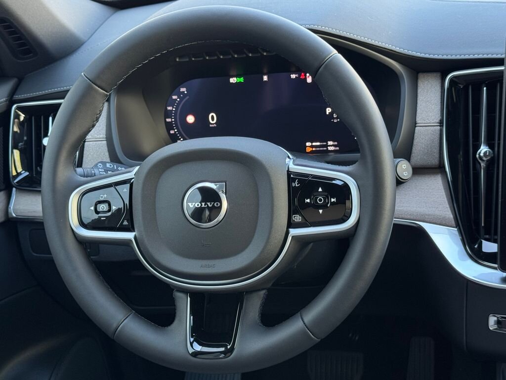 Volvo XC90 SUV / Terénní 2,0 l 335 kw