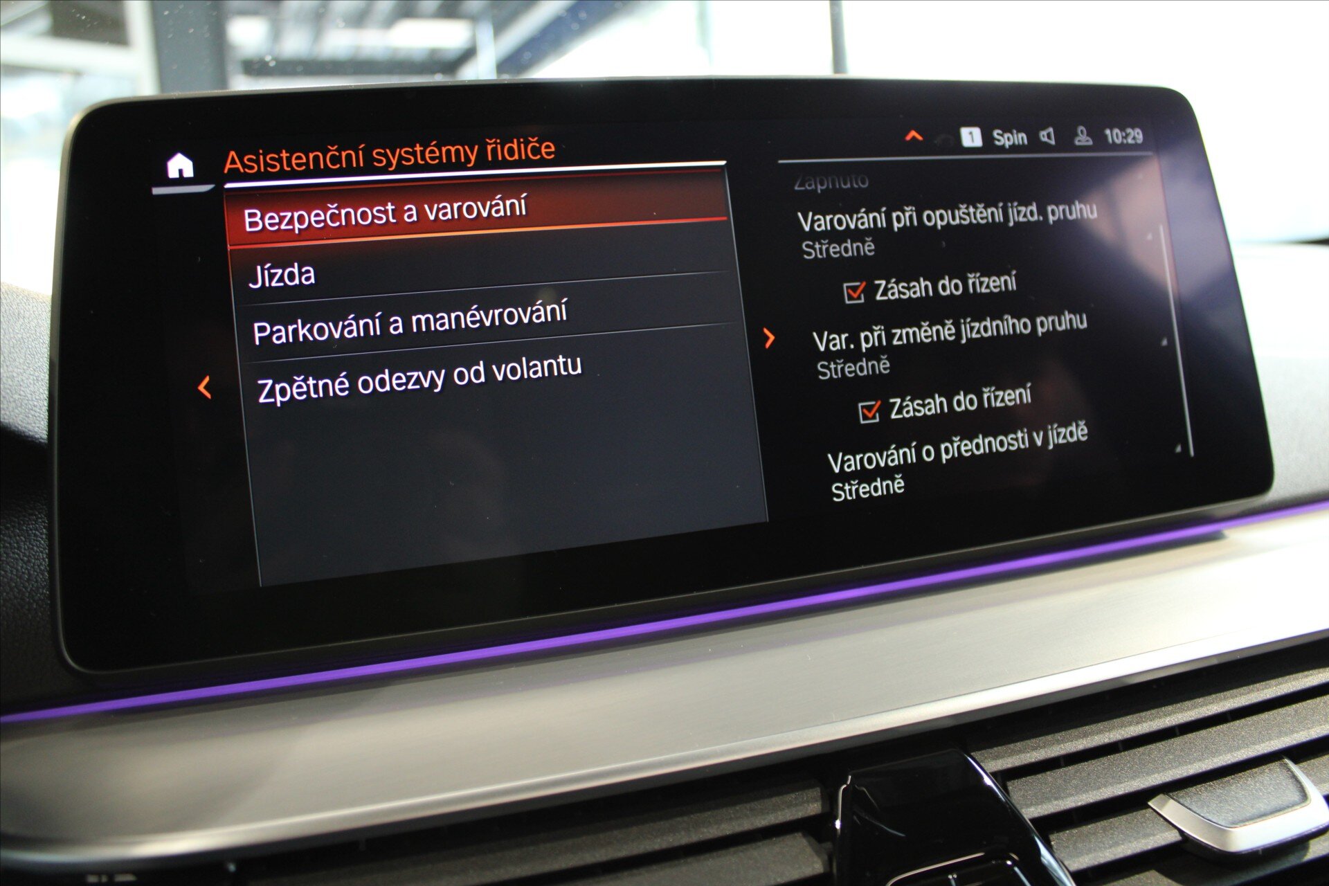 BMW Řada 5 Kombi 3,0 l 210 kw