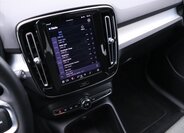 Volvo XC40 SUV 2,0 l 145 kw