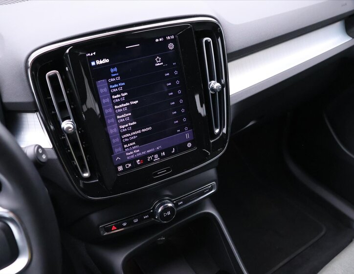 Volvo XC40 SUV 2,0 l 145 kw