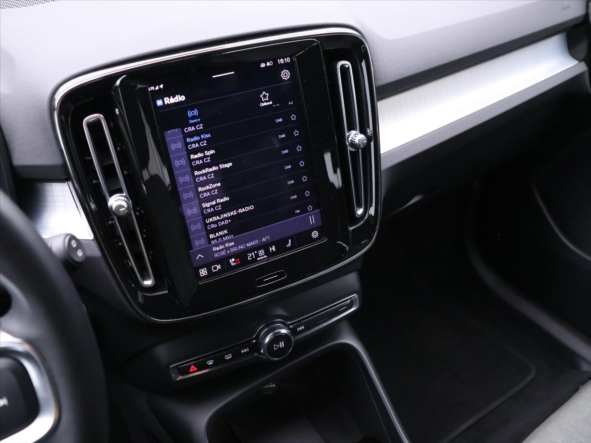 Volvo XC40 SUV 2,0 l 145 kw