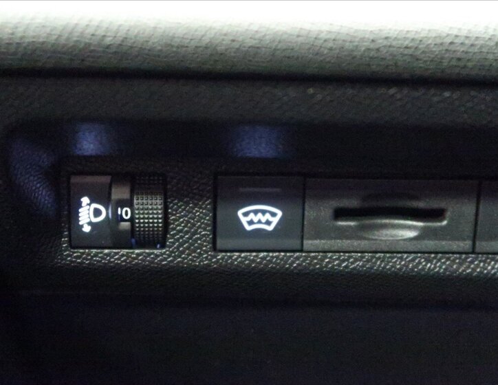 Peugeot 308 Hatchback 1,2 l 96 kw