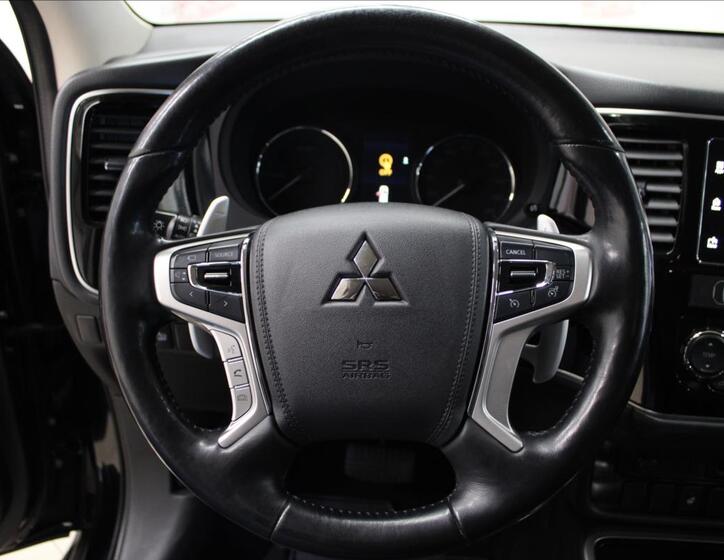 Mitsubishi Outlander 17