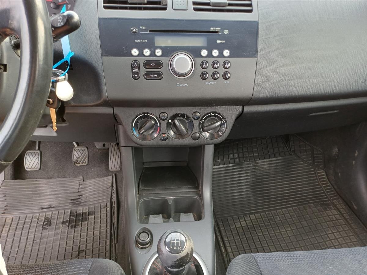 Suzuki Swift Hatchback 1,3 l 66 kw