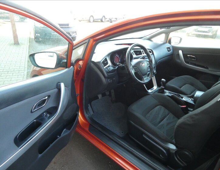 KIA Ceed Hatchback 1,6 l 996 kw