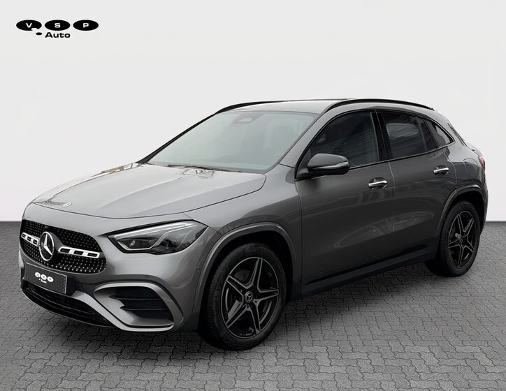 Mercedes-Benz GLA 1