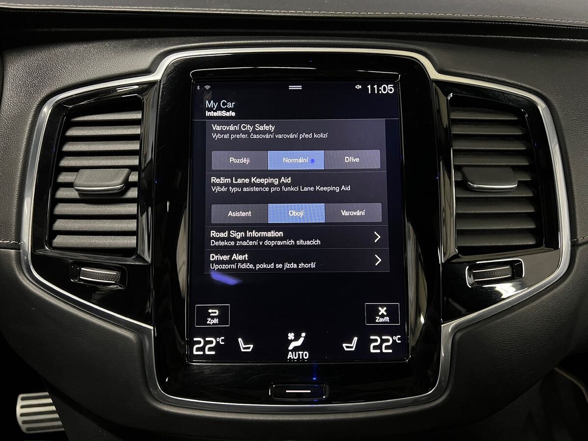 Volvo XC90 SUV / Terénní 2,0 l 177 kw