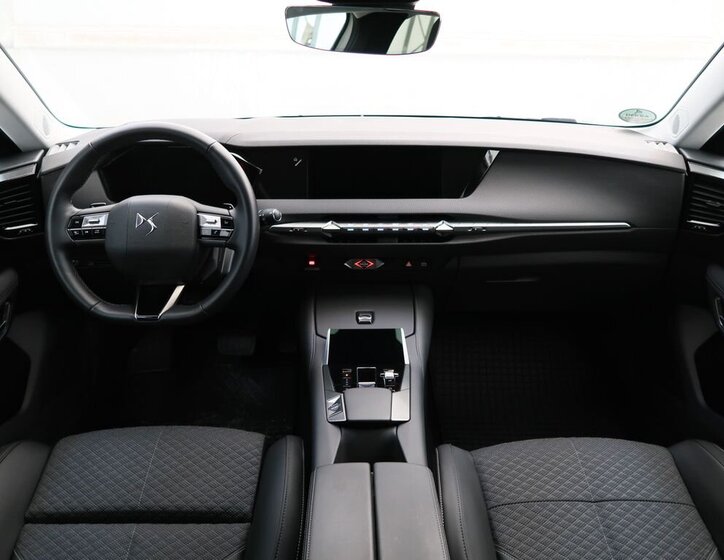 DS Automobiles DS4 Hatchback 1,2 l 100 kw