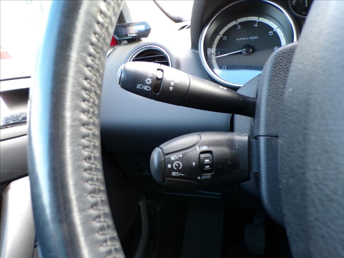 Peugeot 308 Kombi 1,6 l 88 kw