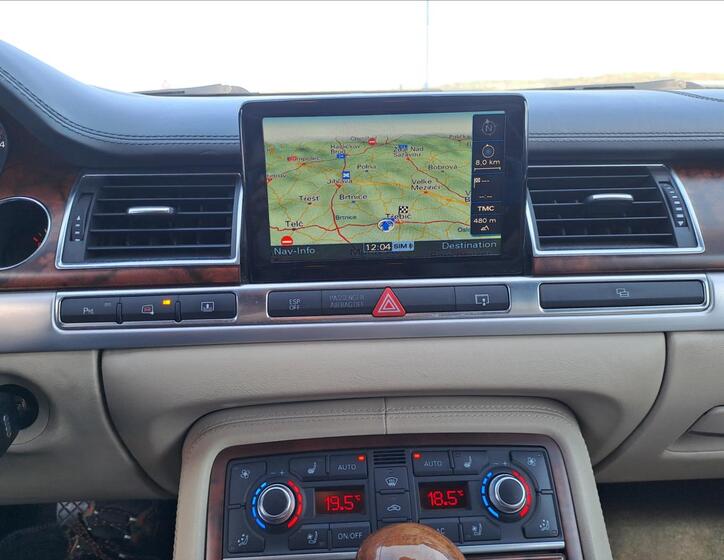 Audi A8 15