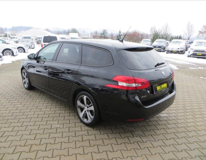 Peugeot 308 5