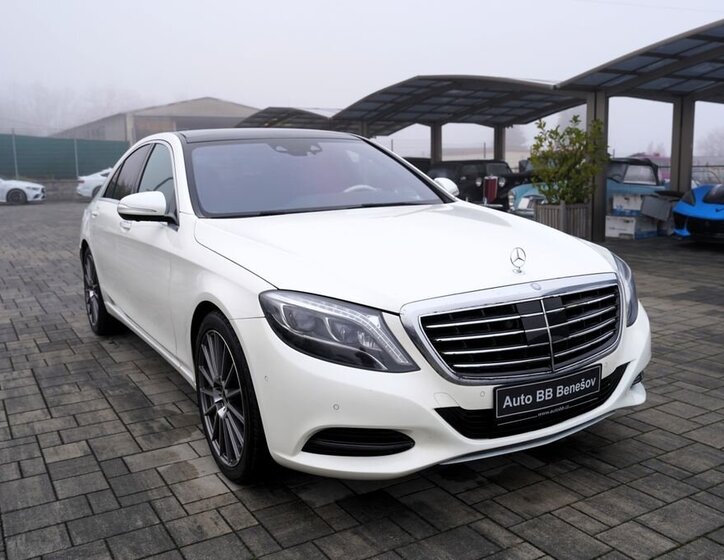 Mercedes-Benz Třídy S 8