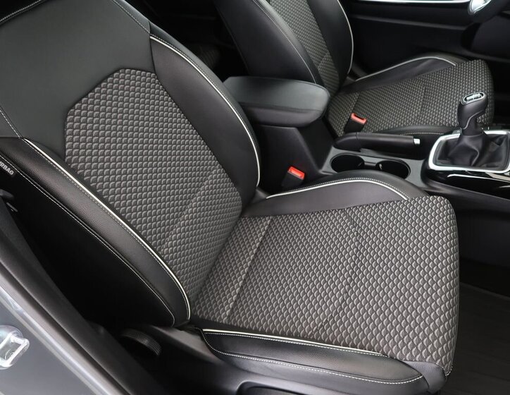 KIA XCeed SUV / Terénní 1,5 l 117 kw