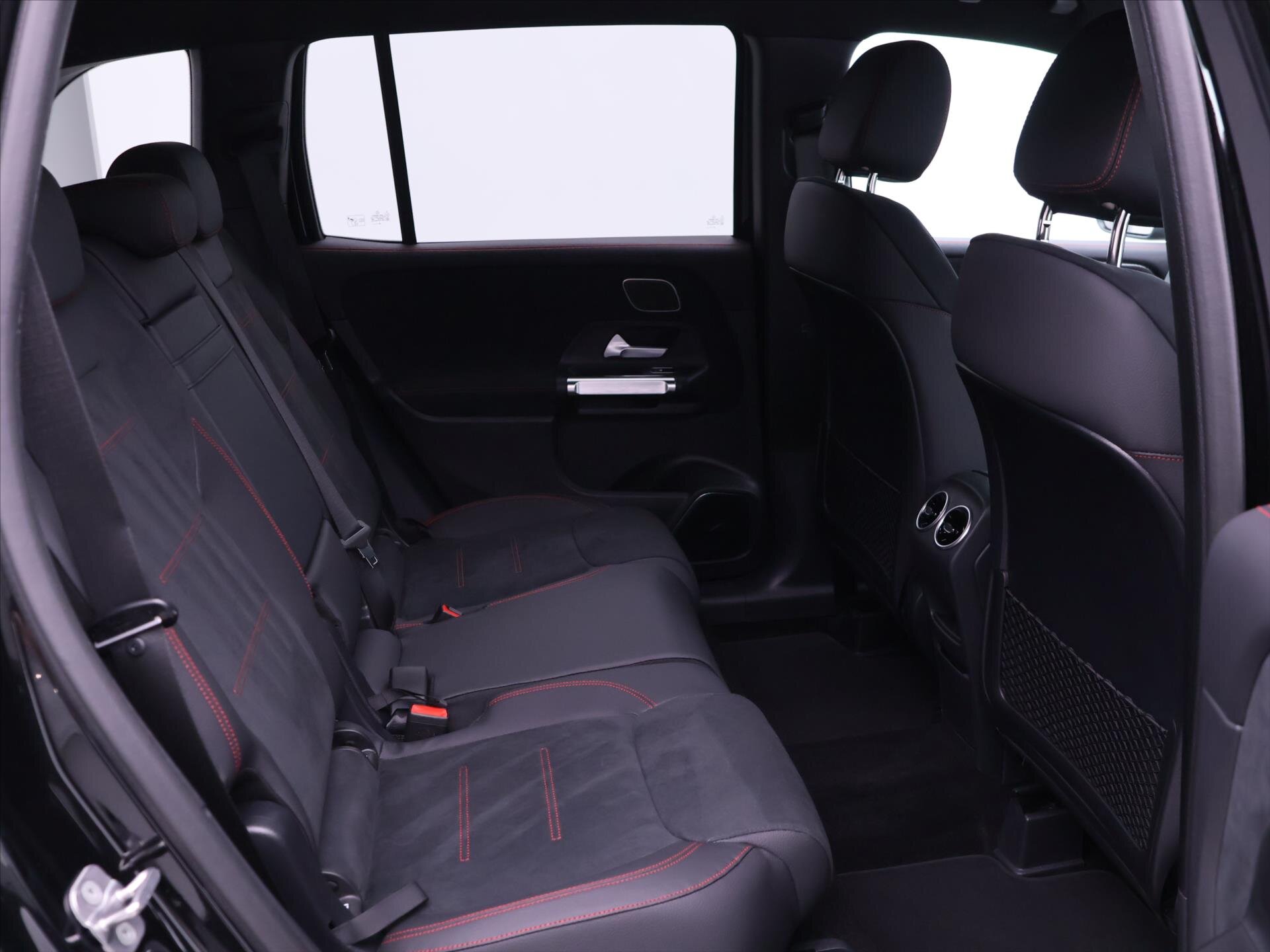 Mercedes-Benz GLB SUV / Terénní 2,0 l 110 kw