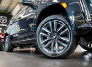 Cadillac Escalade 44