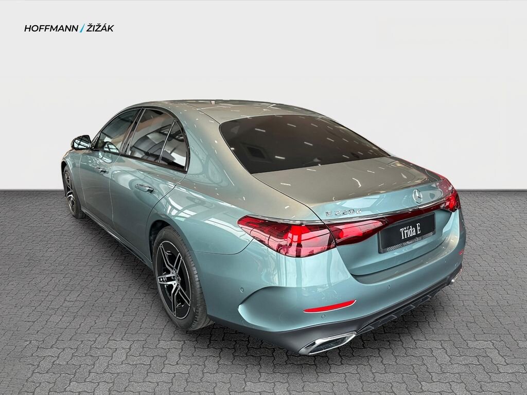 Mercedes-Benz Třídy E Sedan 2,0 l 145 kw