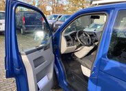 Volkswagen Caravelle 11