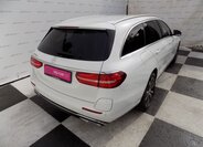 Mercedes-Benz Třídy E 8