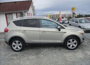 Ford Kuga SUV / Terénní 2,0 l 100 kw