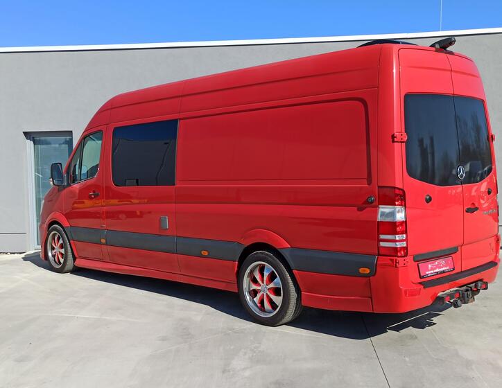 Mercedes-Benz Sprinter 8