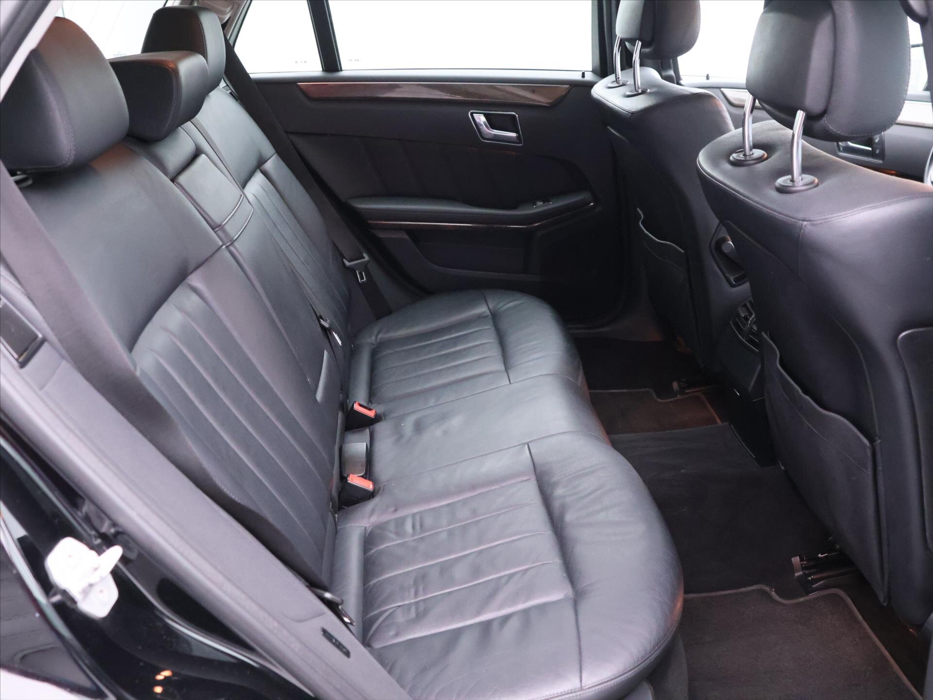 Mercedes-Benz Třídy E Kombi 3,0 l 170 kw